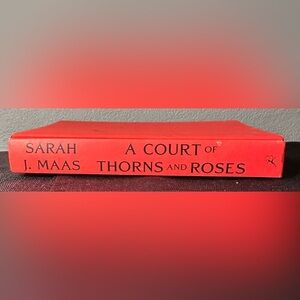 sarah j maas a court of thorns and roses 2015 Hardcover 4th Edition